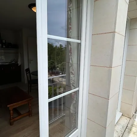 T2 Avec Balcon Et Piscine Commune, Pres Des Thermes