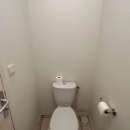 Apartmán T2 Avec Balcon Et Piscine Commune, Pres Des Thermes - Fr-1-541-150