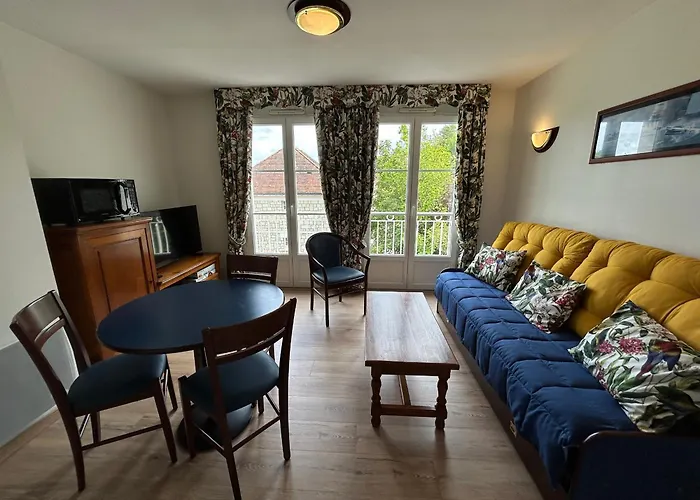 Apartment T2 Avec Balcon Et Piscine Commune, Pres Des Thermes - Fr-1-541-150 La Roche-Posay