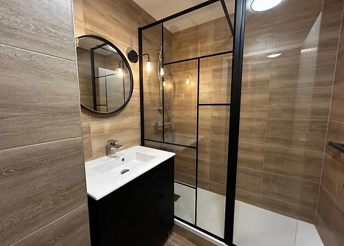 Apartment T2 Avec Balcon Et Piscine Commune, Pres Des Thermes - Fr-1-541-150 *